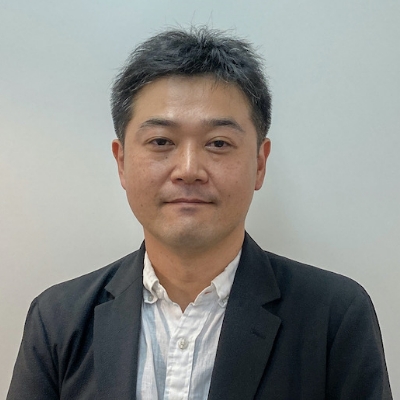 岡 謙治
